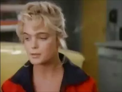 我的青少年屄需要一根长手指