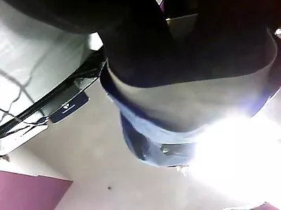甜蜜的荡妇正在使用假阳具