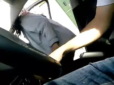 我丰满的妻子在酒店骑着我的鸡巴