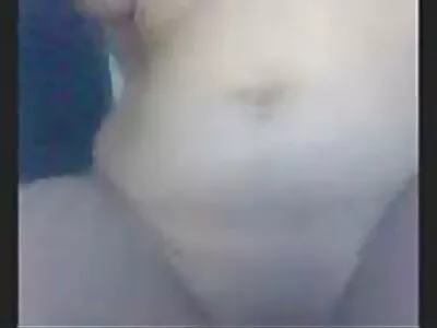 白小妞打扮得像妓女和她的情人