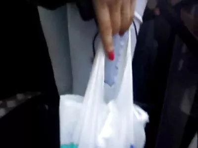 珍妮弗喜欢炫耀